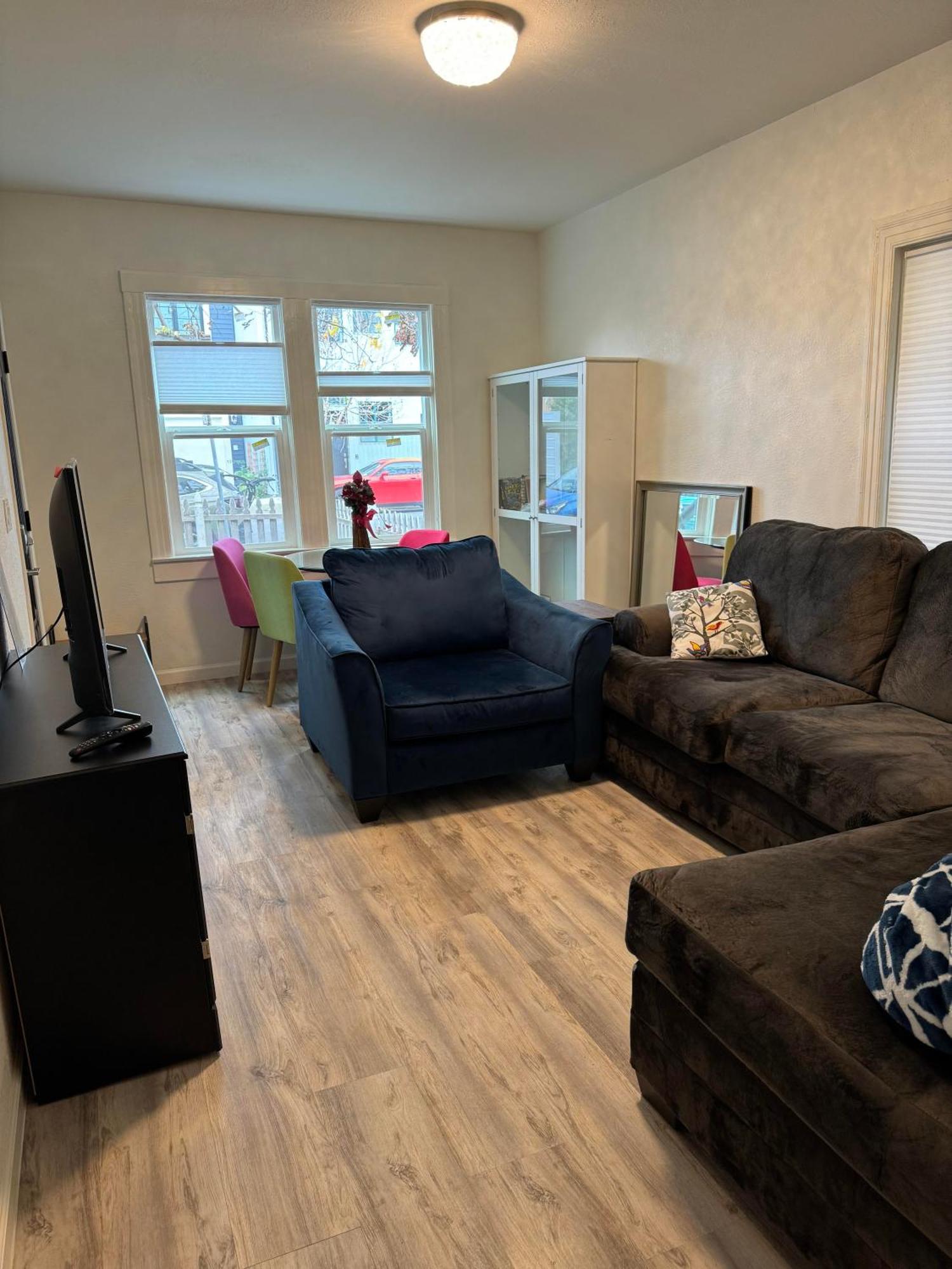 Bumblebee House Apartment โอ๊กแลนด์ ภายนอก รูปภาพ