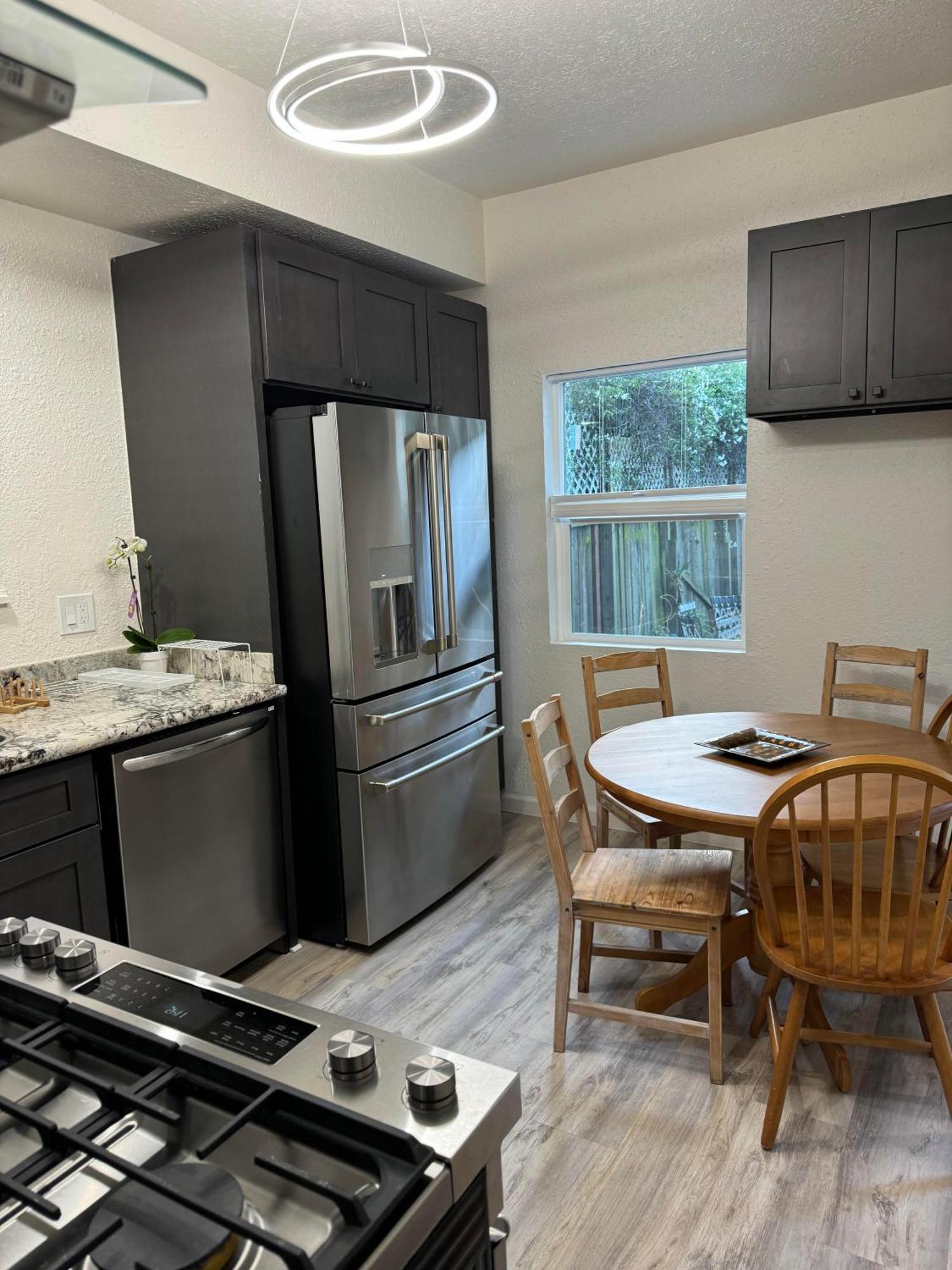 Bumblebee House Apartment โอ๊กแลนด์ ภายนอก รูปภาพ