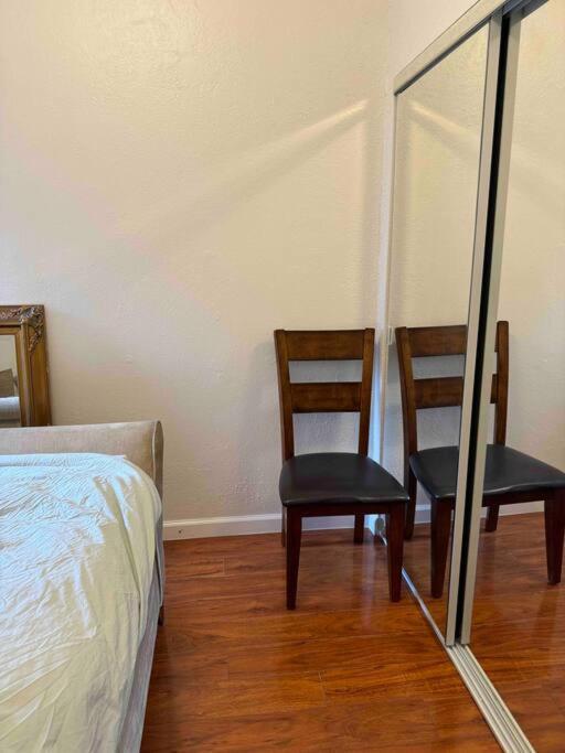 Bumblebee House Apartment โอ๊กแลนด์ ภายนอก รูปภาพ