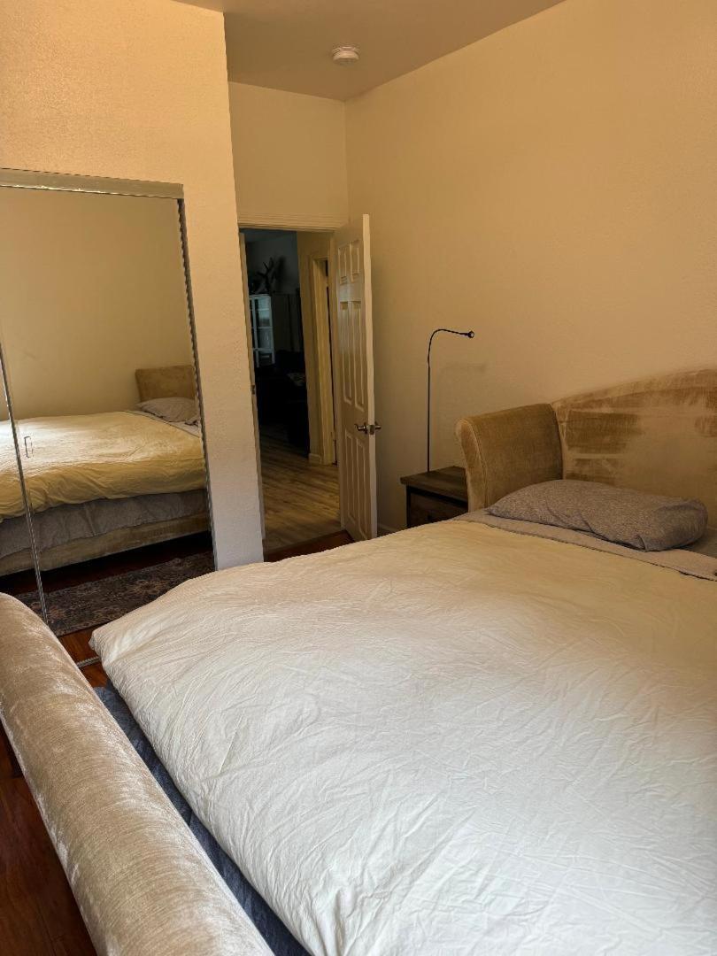Bumblebee House Apartment โอ๊กแลนด์ ภายนอก รูปภาพ