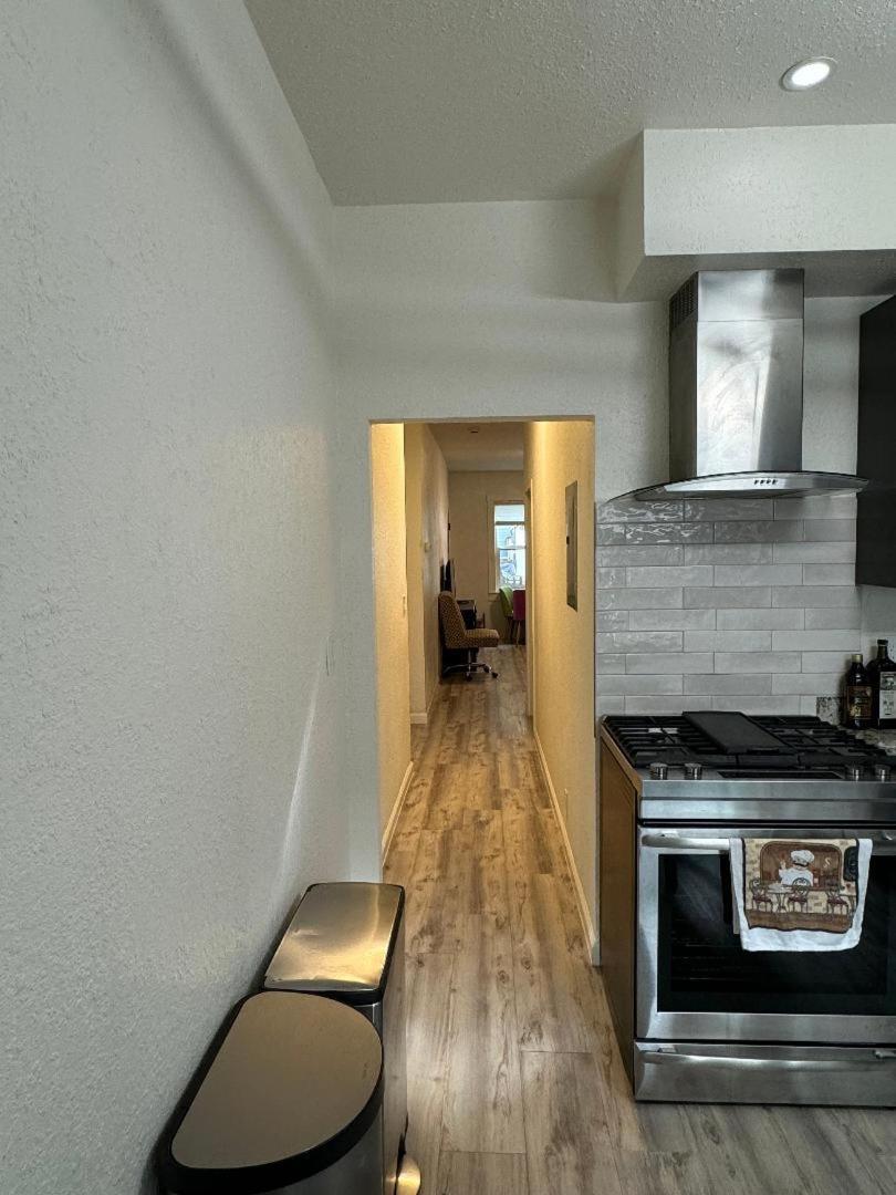 Bumblebee House Apartment โอ๊กแลนด์ ภายนอก รูปภาพ