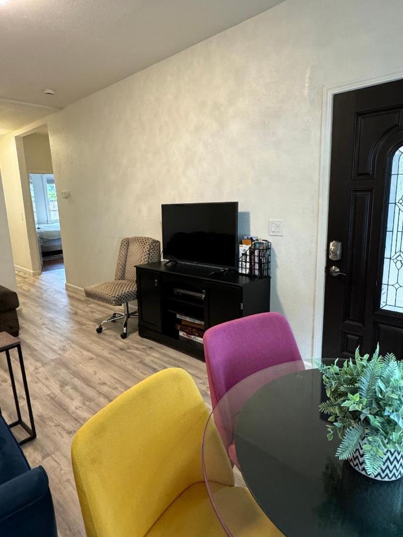 Bumblebee House Apartment โอ๊กแลนด์ ภายนอก รูปภาพ