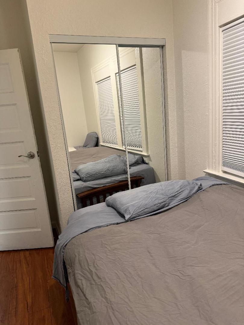 Bumblebee House Apartment โอ๊กแลนด์ ภายนอก รูปภาพ