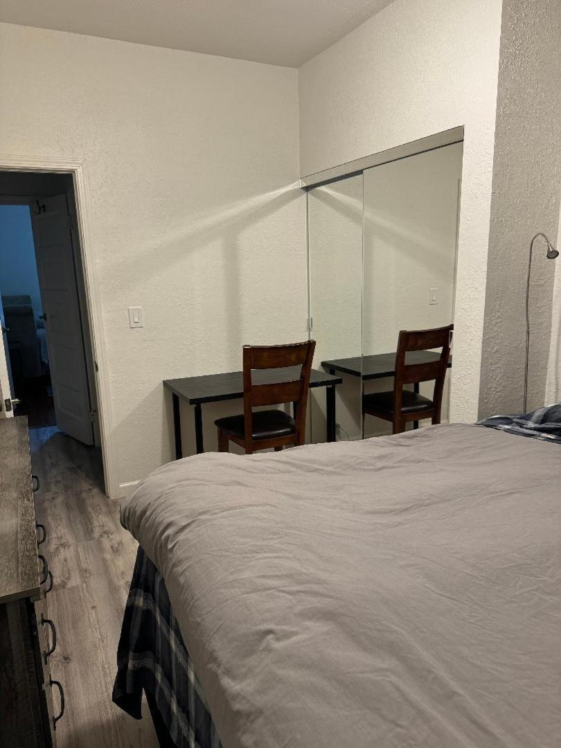 Bumblebee House Apartment โอ๊กแลนด์ ภายนอก รูปภาพ